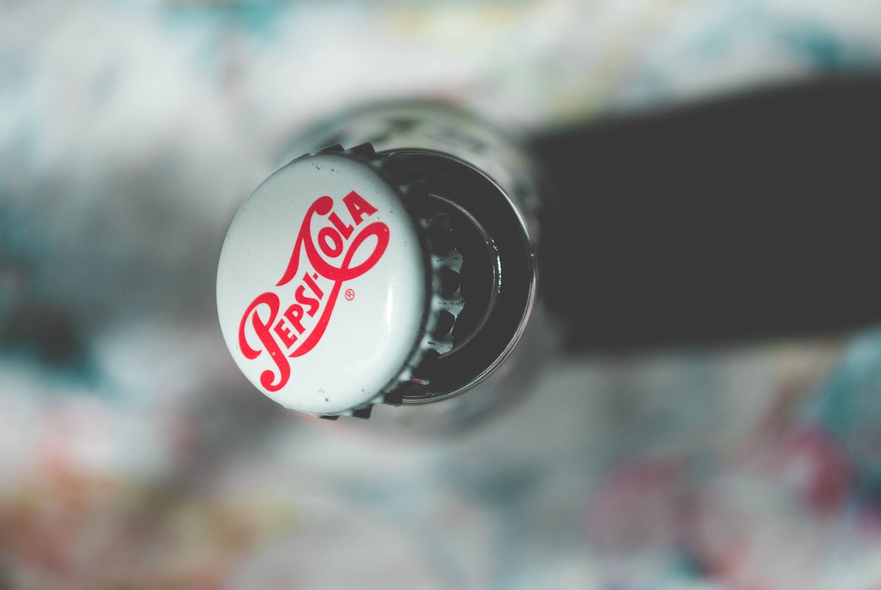 Příběh značky Pepsi: Věčný soupeř, marketingový génius a vzestup z lékárny