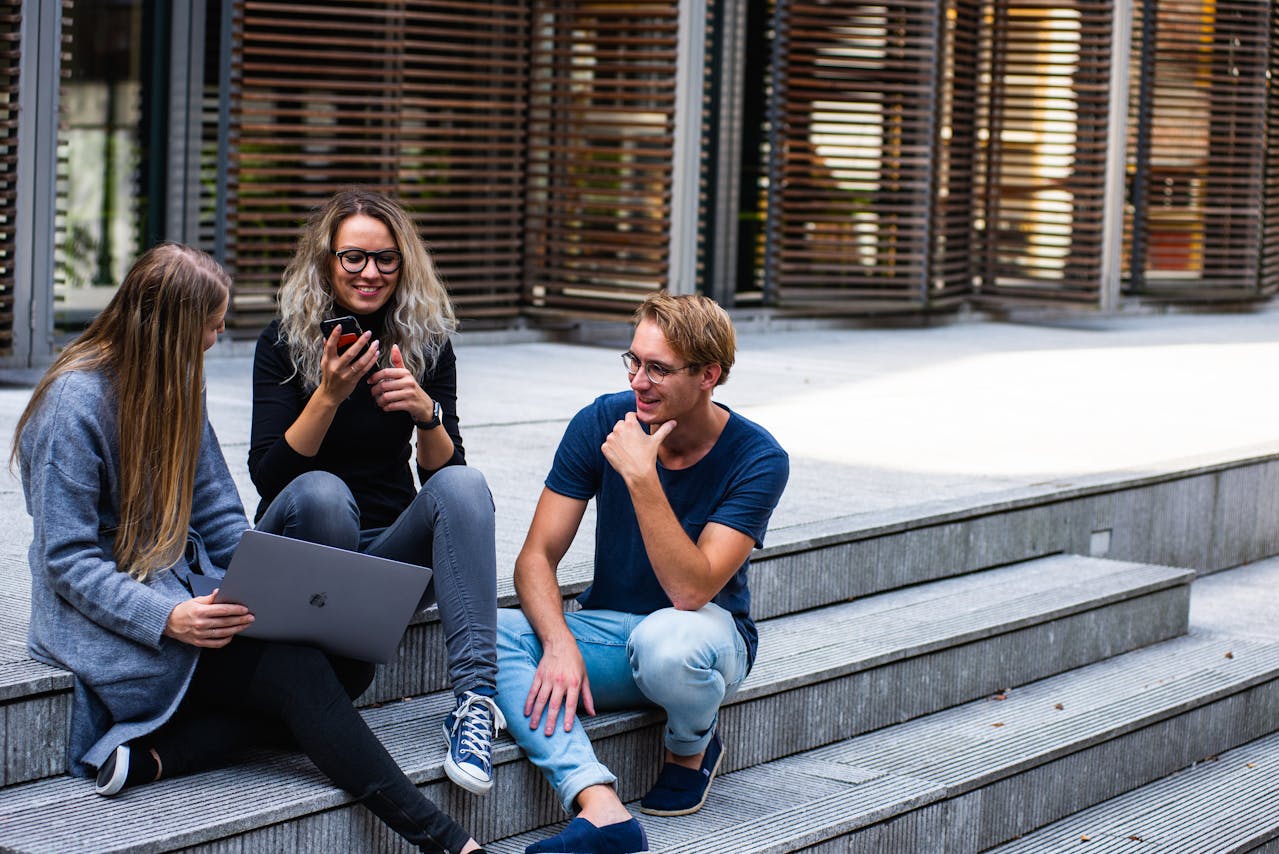 Rozjet podnikání při studiu: Jak proměnit studentský sen v realitu
